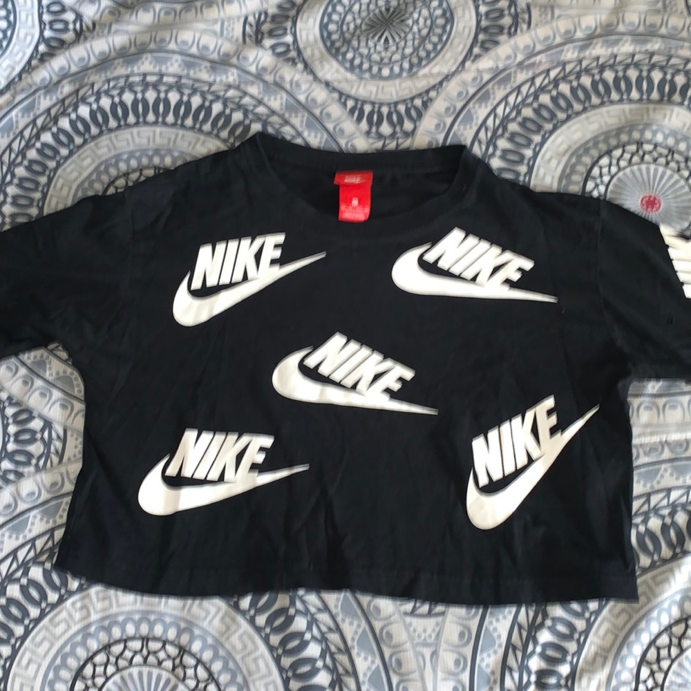 cropped nike top.